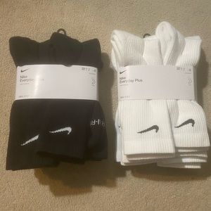 2 packs of 6 pack nike socks black and white sz L